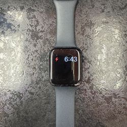 Apple Watch SE 2nd Generation 44mm Cellular With Charger 