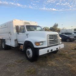 1998 Ford F-800