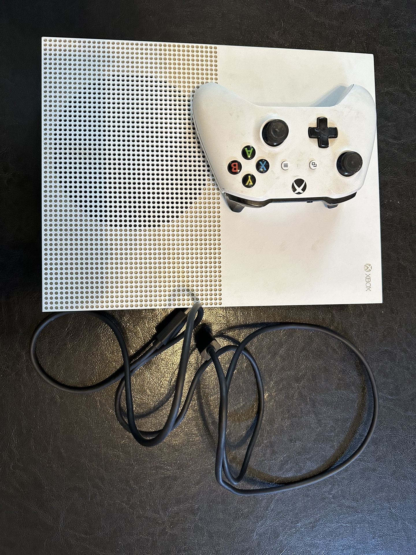 Xbox One S With Controller