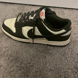Men’s Nike dunks size 11.5