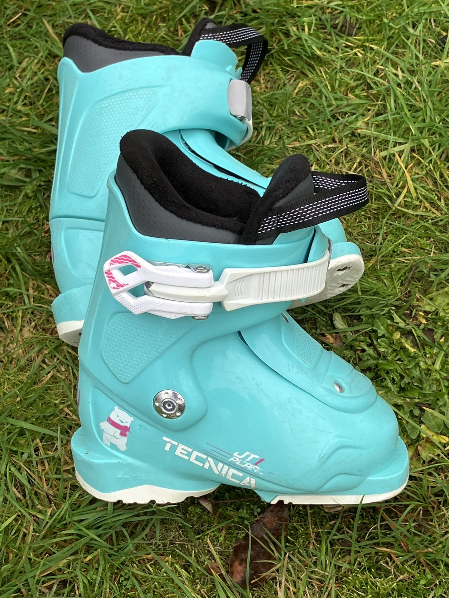 Small Kids Ski Boots