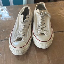 Converse Tenis Size 12   $15 
