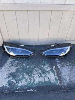 2023 Tesla Modelo S Headlight