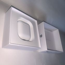 New Open Box Apple Airpods 2nd Generation,