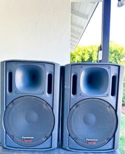 Ramsa speakers set of two $3000