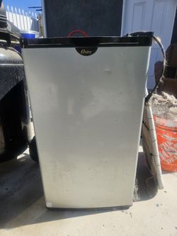 Mini Fridge 