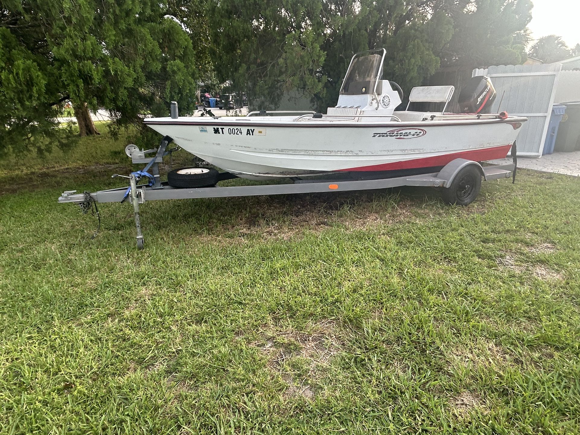 17ft Triumph Boat