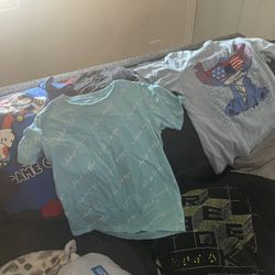 10/12 Boys Like New Clothes 