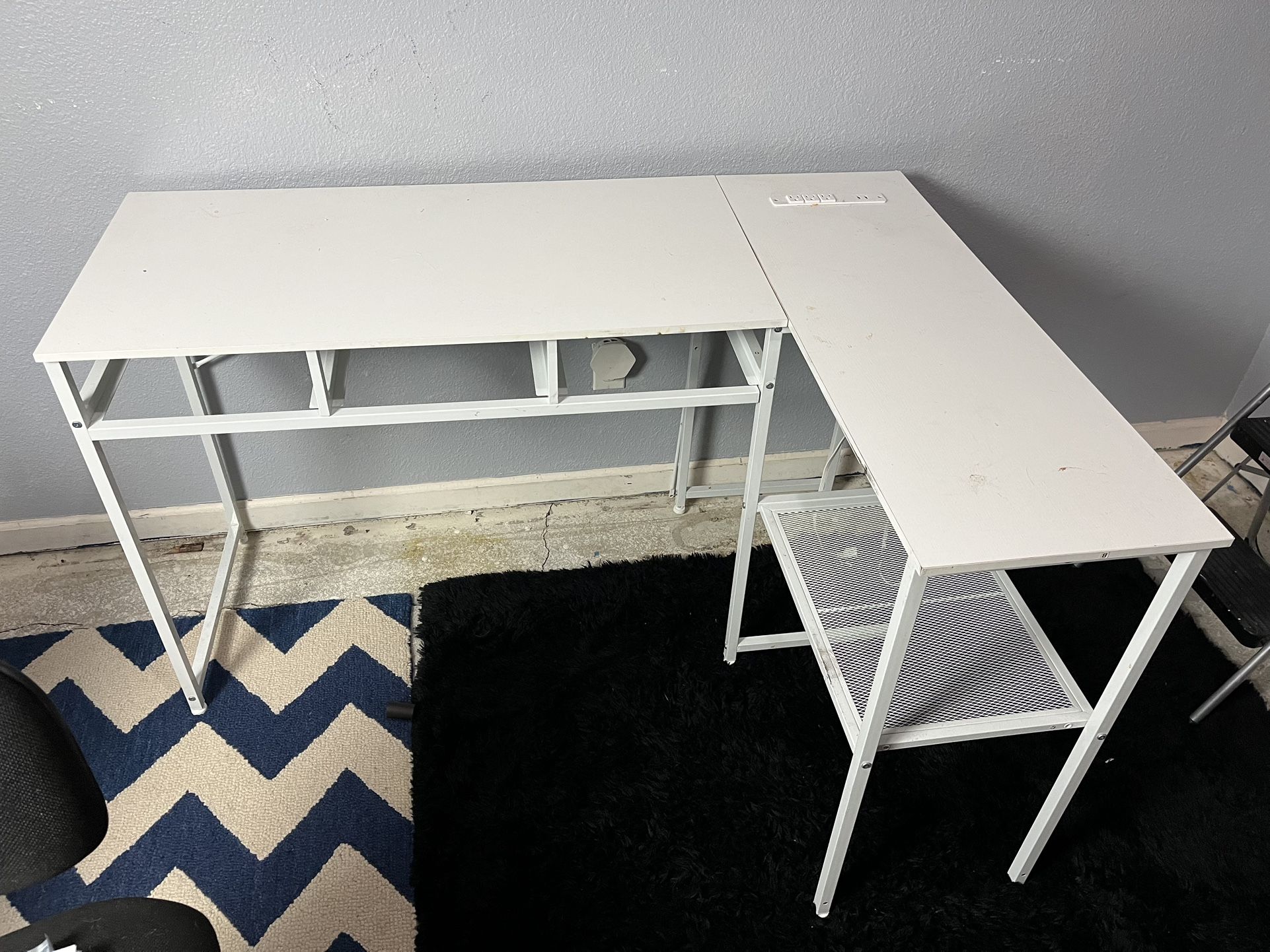 L Shape Desk 