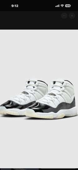 Air Jordan 11 Gratitude Men’s 8.5 Brand New