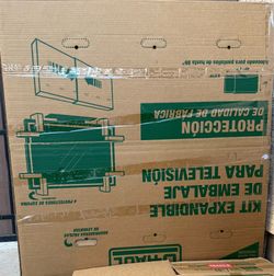 TV Expandable up to 86 inches