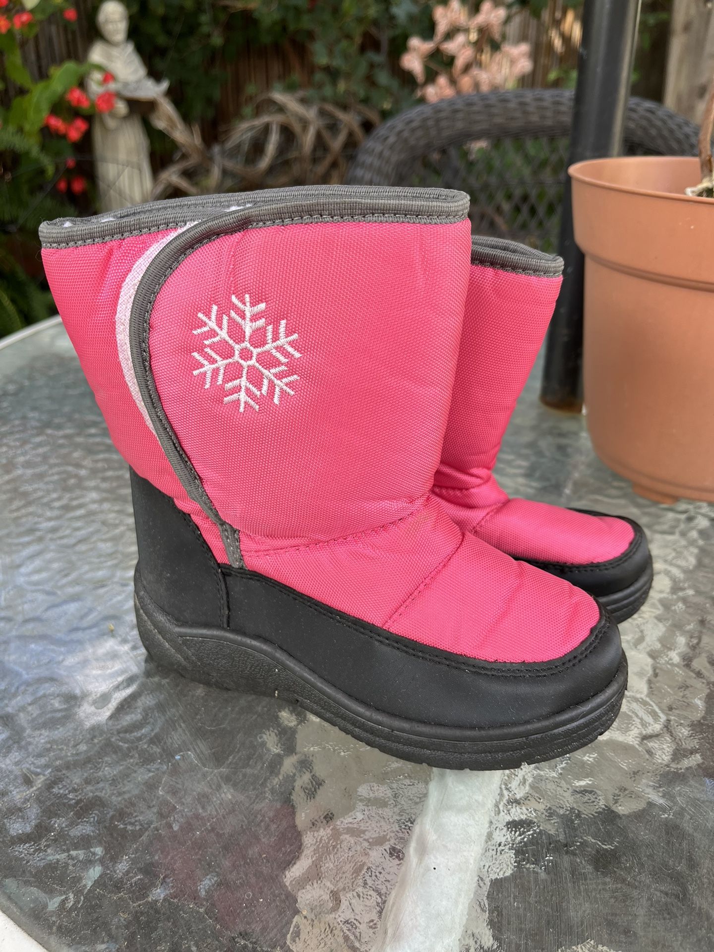Girls Snow Boots (Size 12)