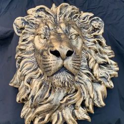 Lion Bust Wall Hanging Statue 
