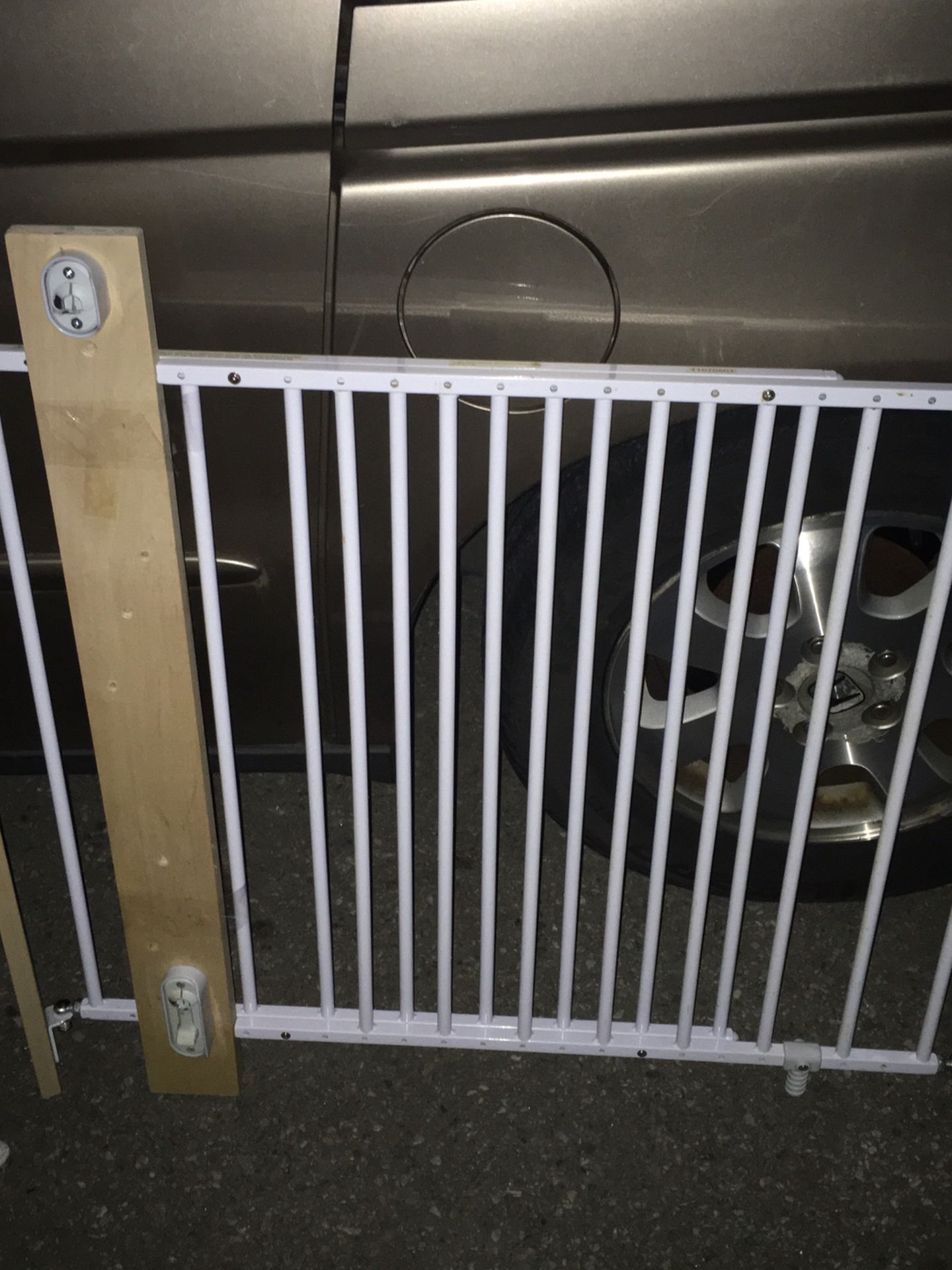Lnew Hinge gate up to 5 foot with hardware only $40 firm