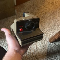 Polaroid Land camera 