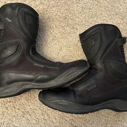 Reign waterproof motorcycle boots