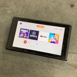Nintendo Switch (No Remote)