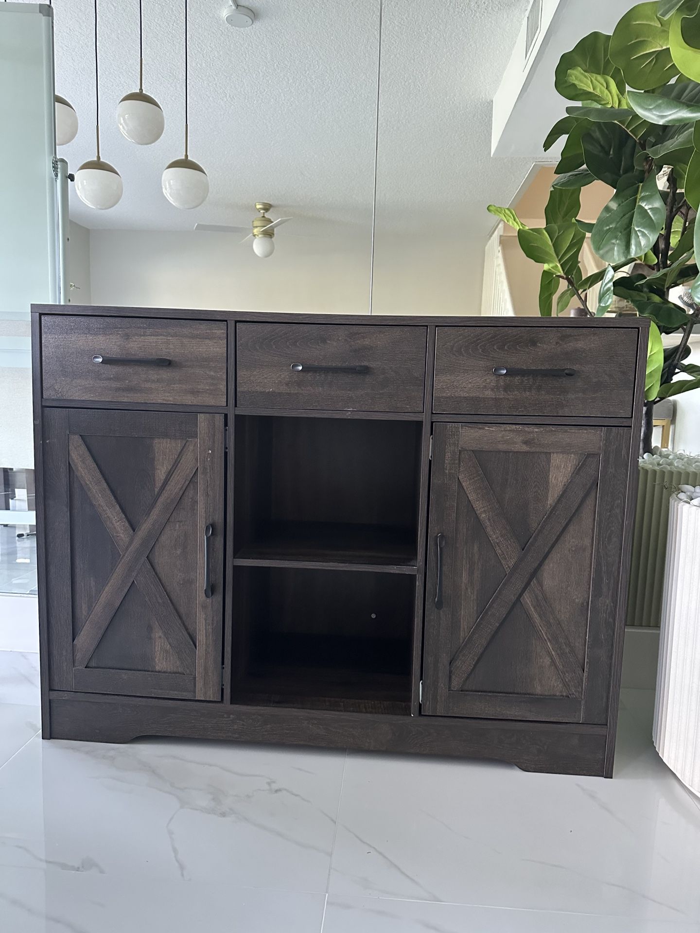 Storage cabinet 