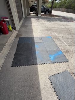 Rubber gym floor mats