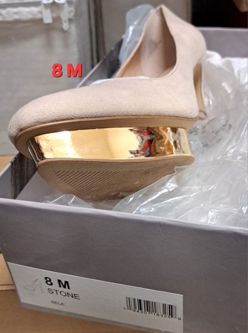 7.5 Like New Woman Shoes