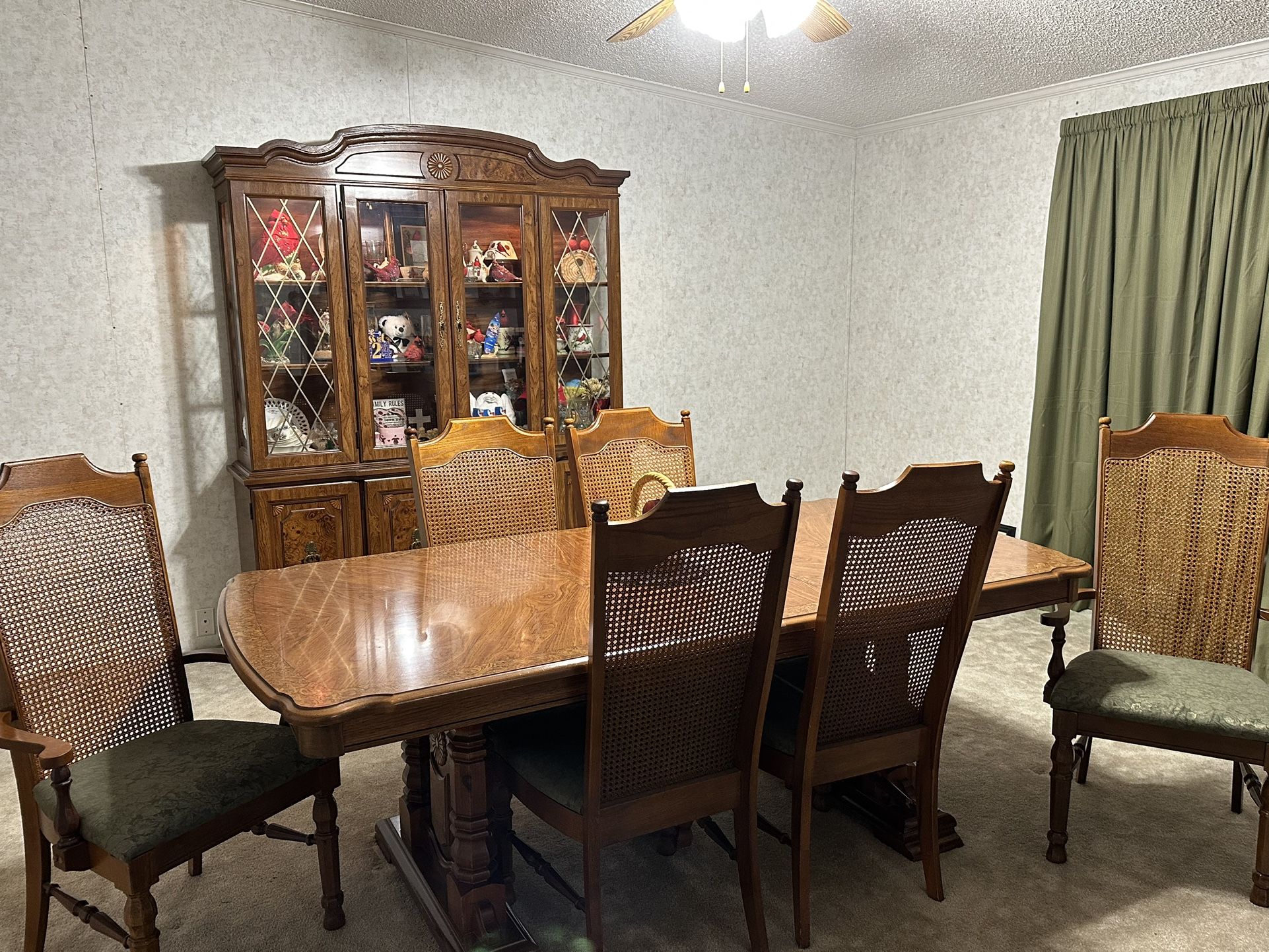 Broyhill 10 Piece Formal Dining Room Set