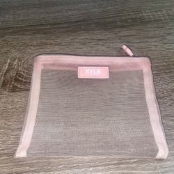 KYLIE JENNERCosmetics  Makeup Toiletry Bag Pouch See Through Mesh Pink Lip Charm