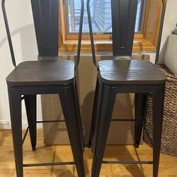  Chairs 