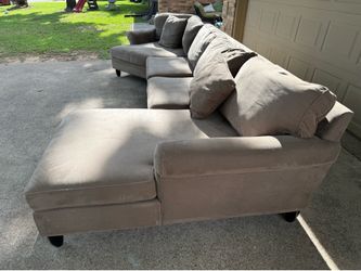 Havertys 3 pcs sectional sofa with chaise and lounger