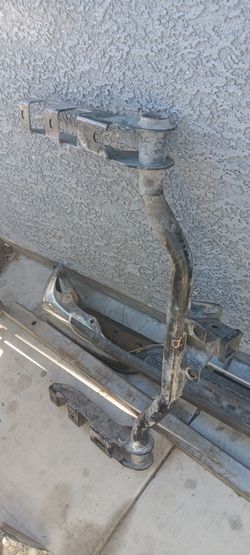 Tow Hitch Chevy Gmc Trucks 1500 01-05