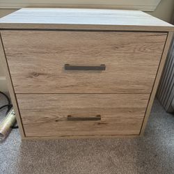 2 Drawer Nightstand - Light oak 