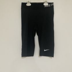 Nike Pro Biker Shorts !