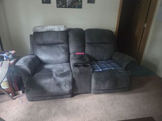Love seat (electric) FREE