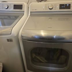LG mega washer and dryer like new 600 ob offer for both