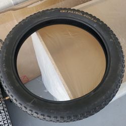 E-Bike Tire 20x3.0 
