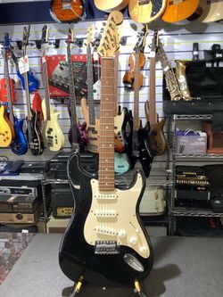 90’s Squier Stratocaster- Black
