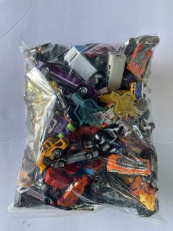 Lot of hot wheels cars