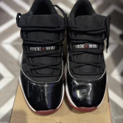 Jordan 11 Low Bred