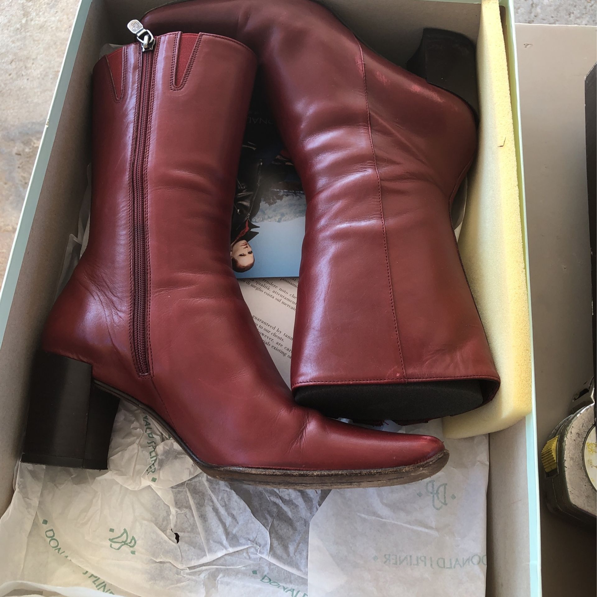 Donald J Plainer Boots