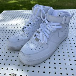 Air Force 1 Mid In Size 10.5