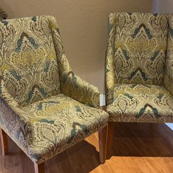 Accent Chairs 