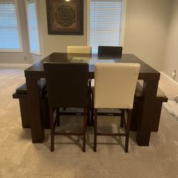 8 Seat Table