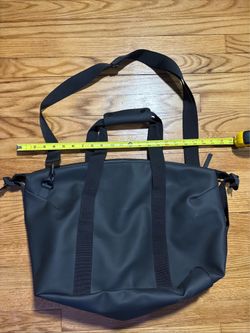 RAINS Weekend Bag, Small, Black Excellent condition 21”