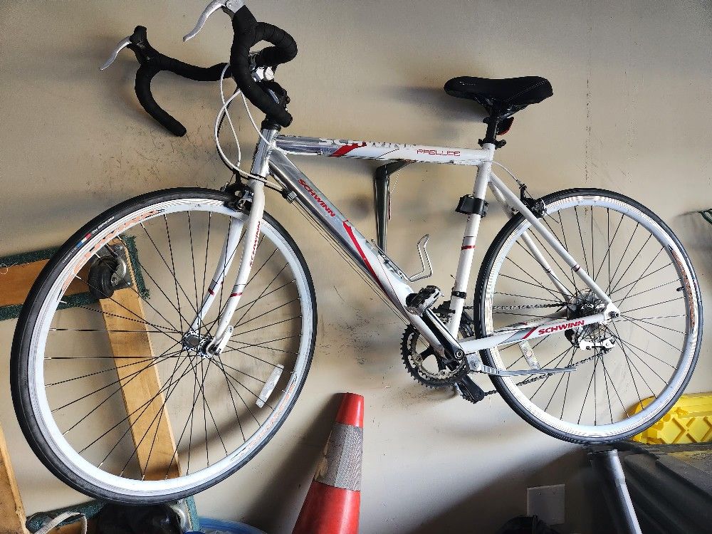 2011 Swinn 10 Speed Bike