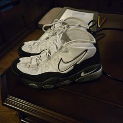 95 Nike Air Uptempo Size 9