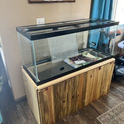 75 Gallon Tank With Wooden Stand And Huggle Light 