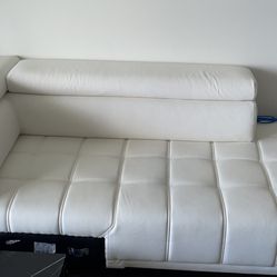 Nee Beautiful White Leather Lounge Couch, June 2022 $500 Listed For 2700 At Furniture Store 