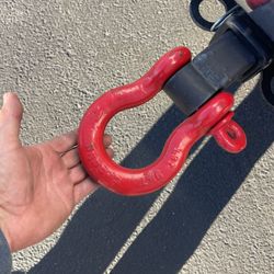 Shackle hitch