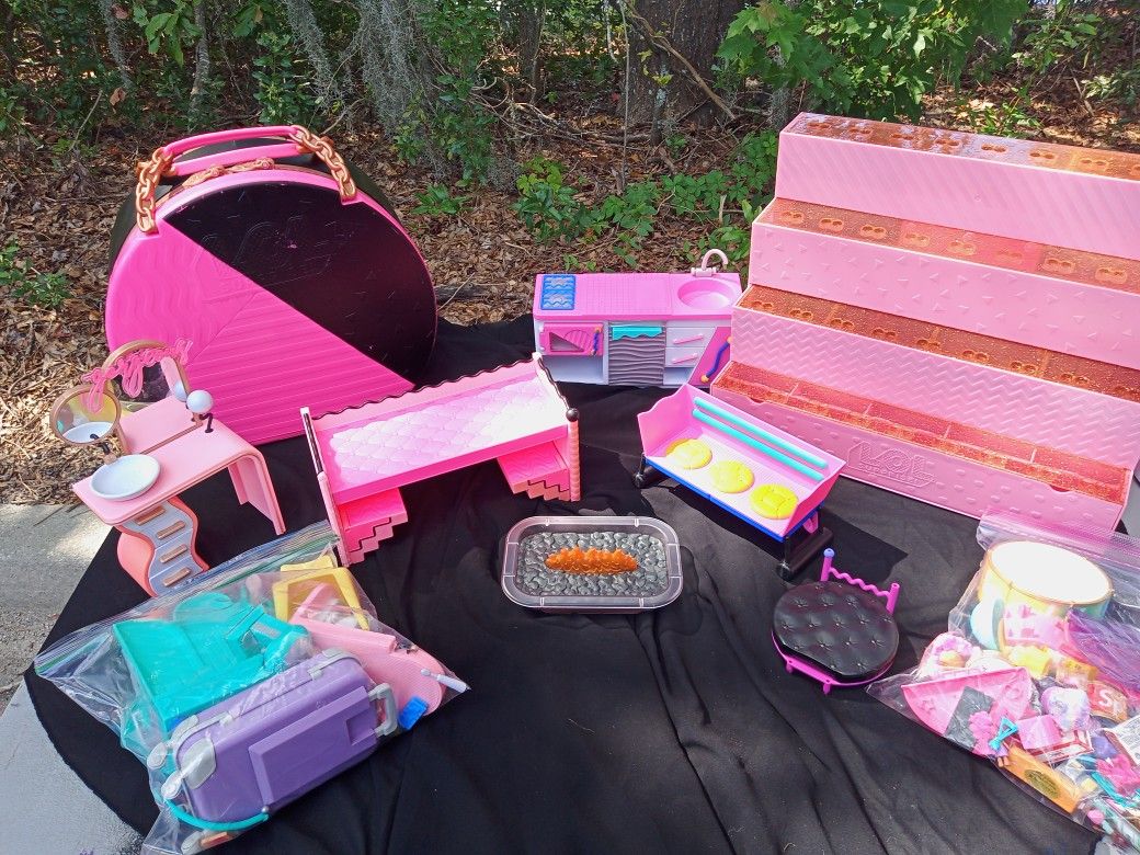 Lol Surprise/Omg Playset Bundle