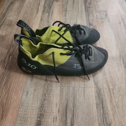 Climbing Shoes
