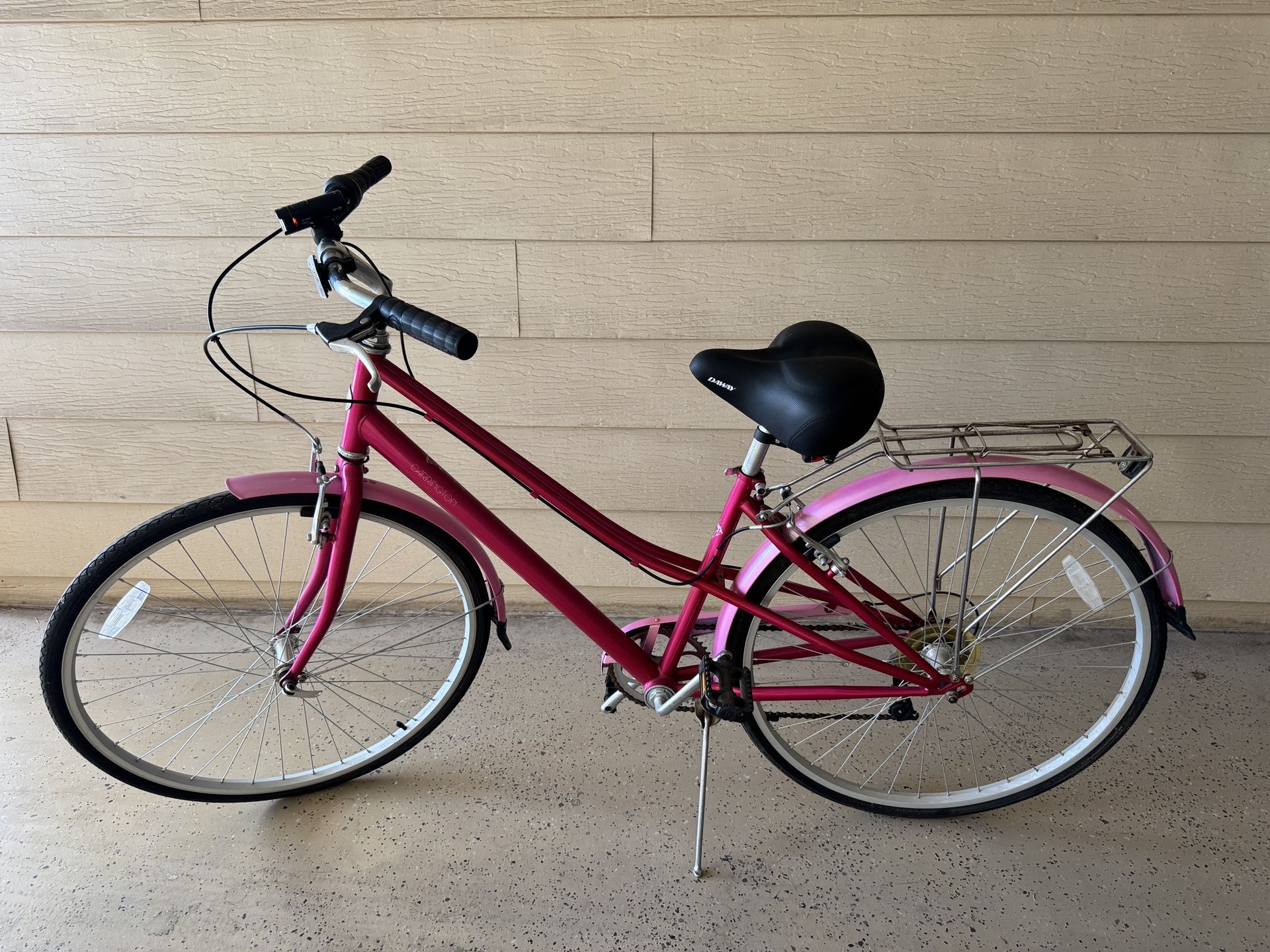 Pink Women’s Schwinn Carrington 28” bicycle